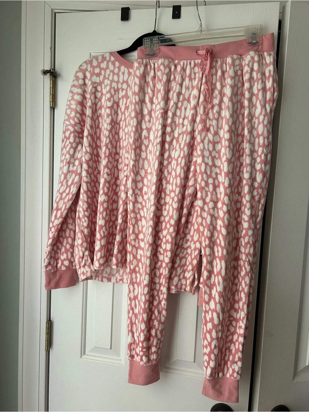 Kate Spade Pink Leopard Print Pajama Set - Soft Cozy Sleepwear